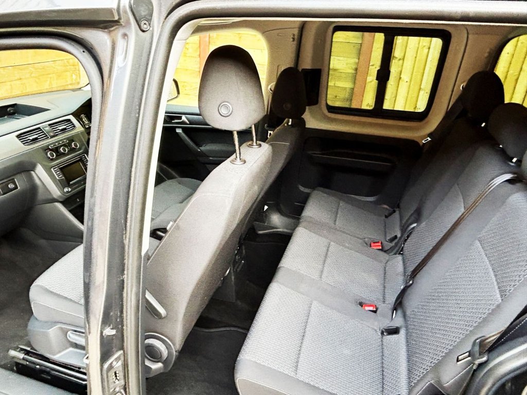 Used Volkswagen Caddy Maxi Life 2021 for sale - 76406186: Photo 21