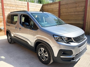 Used Peugeot Rifter 2023 for sale - 78919648: Photo