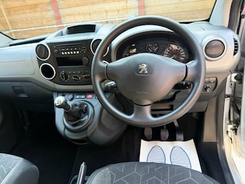 Used Peugeot Partner Tepee 2019 for sale - 79142425: Photo