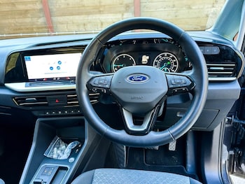 Used Ford Grand Tourneo Connect 2024 for sale - 78181471: Photo