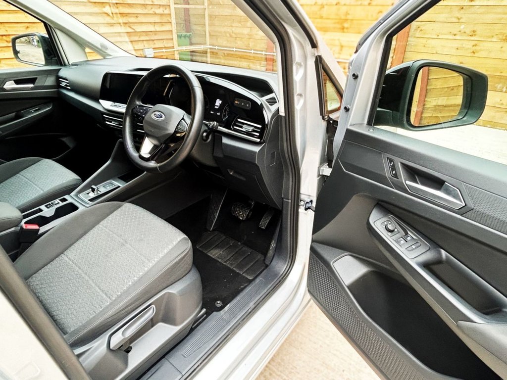 Used Ford Grand Tourneo Connect 2023 for sale - 75896862: Photo 16