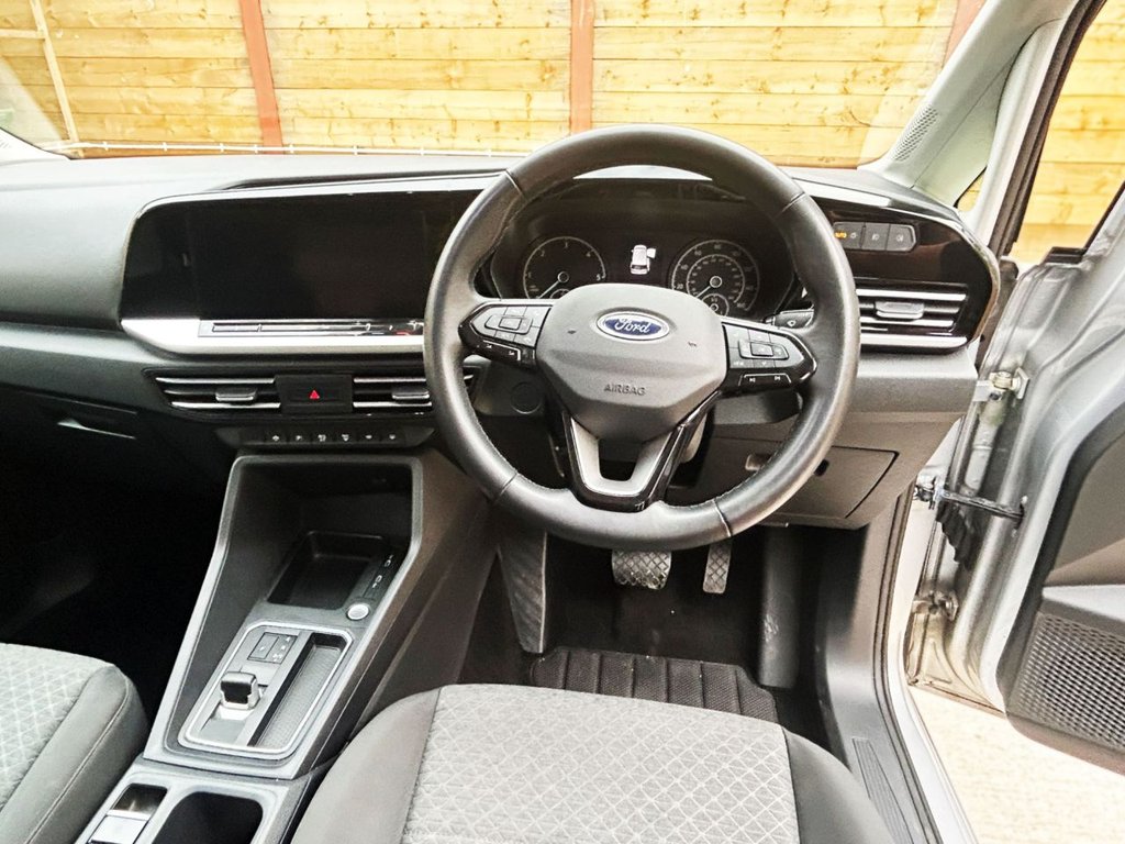 Used Ford Grand Tourneo Connect 2023 for sale - 75896862: Photo 2