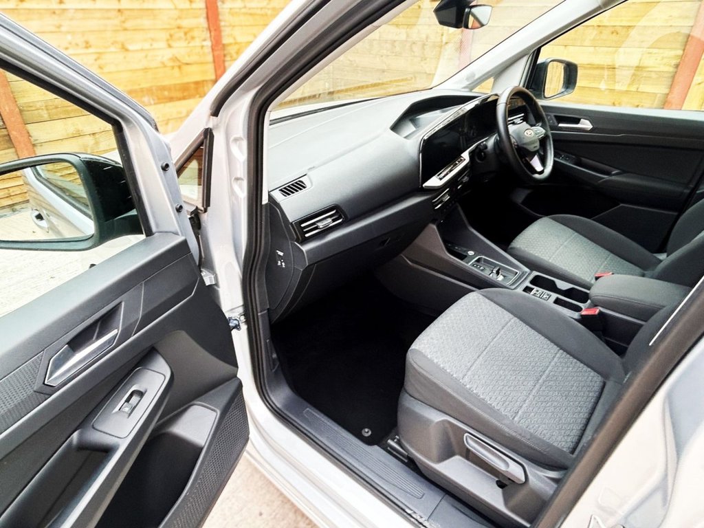 Used Ford Grand Tourneo Connect 2023 for sale - 75896862: Photo 20