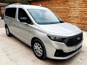 Used Ford Grand Tourneo Connect 2023 for sale - 75896862: Photo
