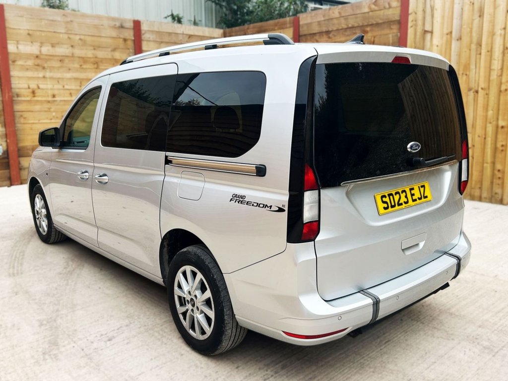 Used Ford Grand Tourneo Connect 2023 for sale - 75896862: Photo 9