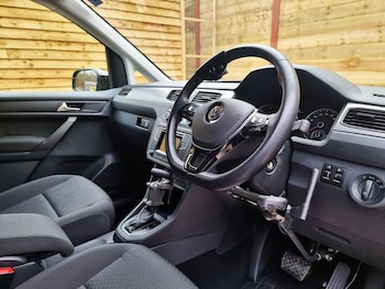 Used Volkswagen Caddy Maxi Life 2021 for sale - 75335516: Photo
