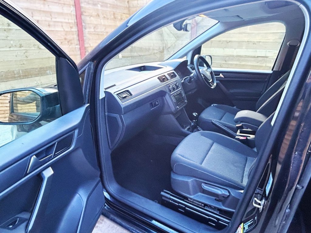 Used Volkswagen Caddy Maxi Life 2018 for sale - 76604814: Photo 11