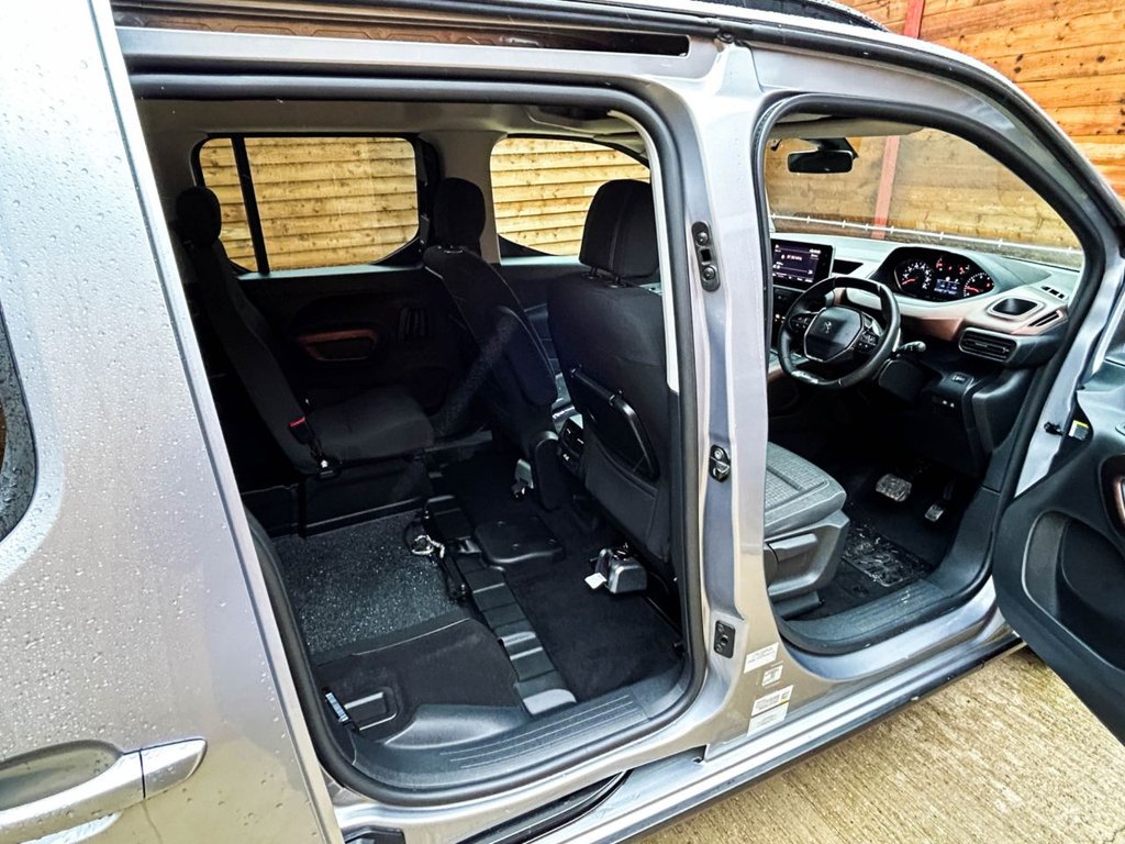 Used Peugeot Rifter 2024 for sale - 77451829: Photo 20