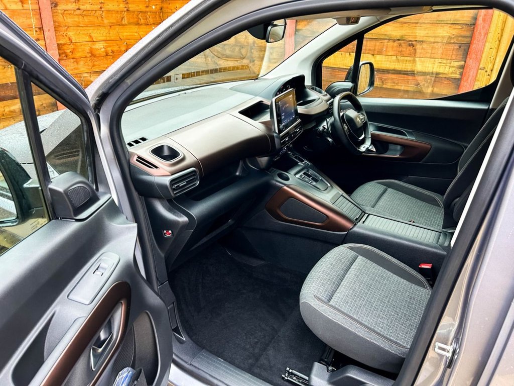 Used Peugeot Rifter 2024 for sale - 77451829: Photo 21