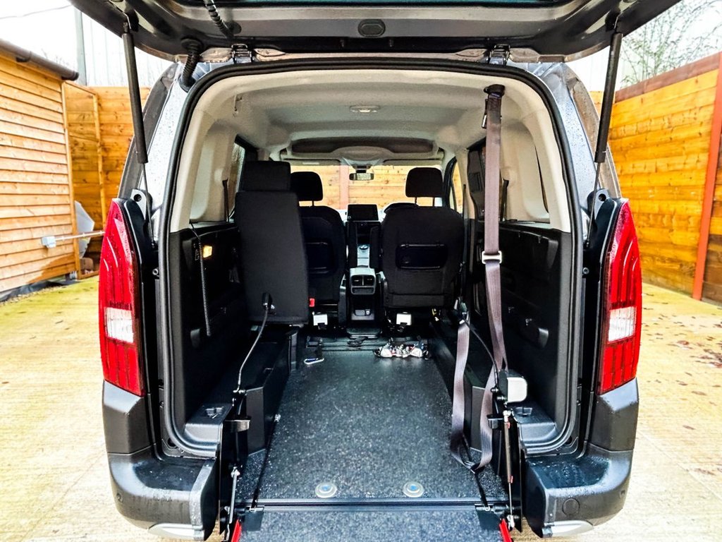 Used Peugeot Rifter 2023 for sale - 77188728: Photo 14