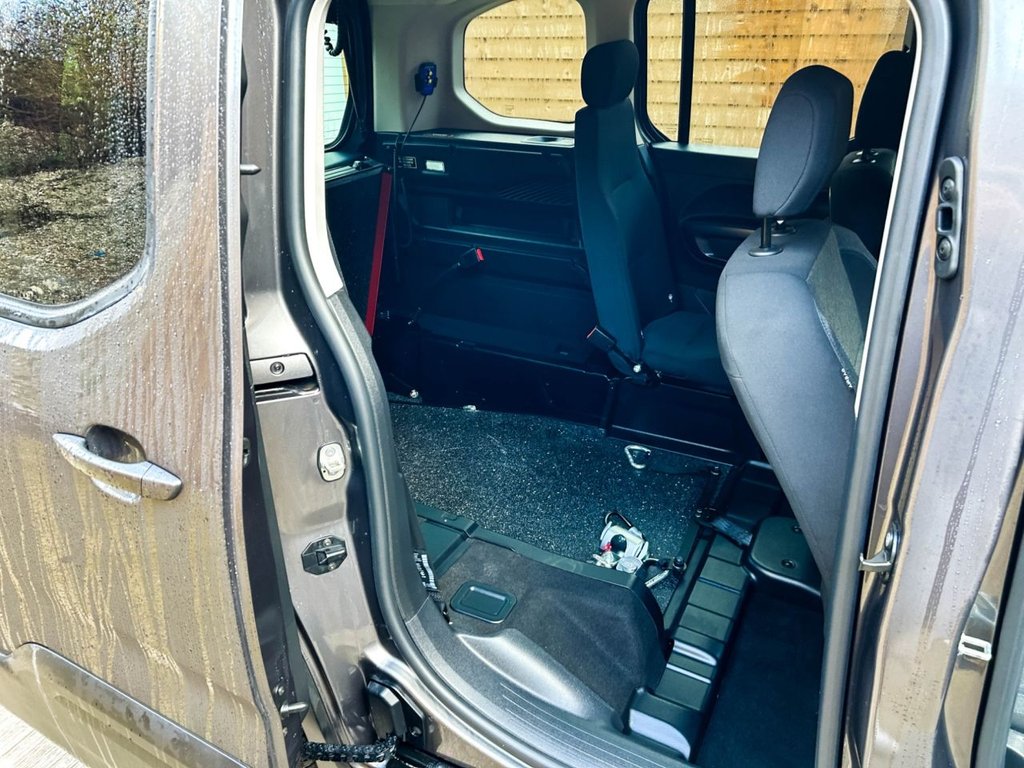 Used Peugeot Rifter 2023 for sale - 77188728: Photo 18