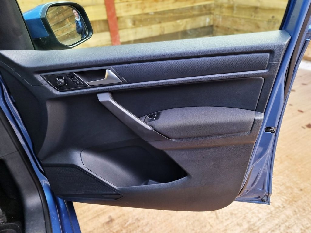 Used Volkswagen Caddy Life 2019 for sale - 76841002: Photo 23