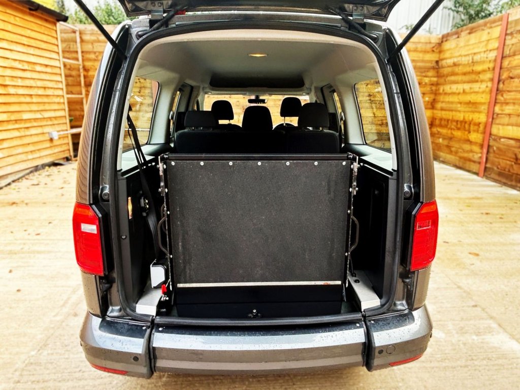 Used Volkswagen Caddy Maxi Life 2020 for sale - 75974177: Photo 12