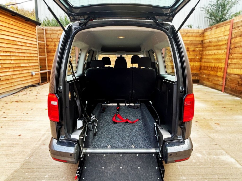 Used Volkswagen Caddy Maxi Life 2020 for sale - 75974177: Photo 13