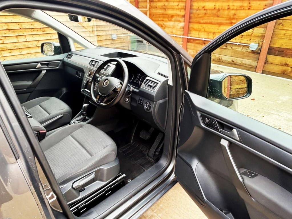 Used Volkswagen Caddy Maxi Life 2020 for sale - 75974177: Photo 14