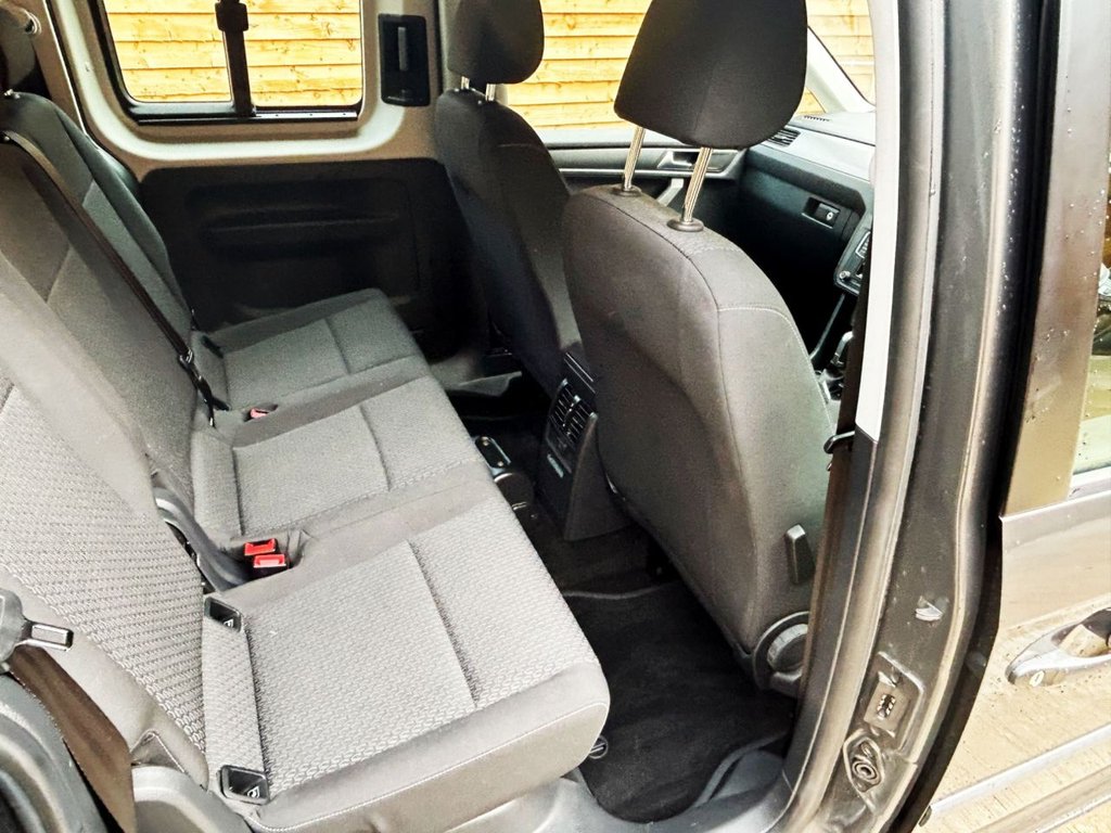 Used Volkswagen Caddy Maxi Life 2020 for sale - 75974177: Photo 17