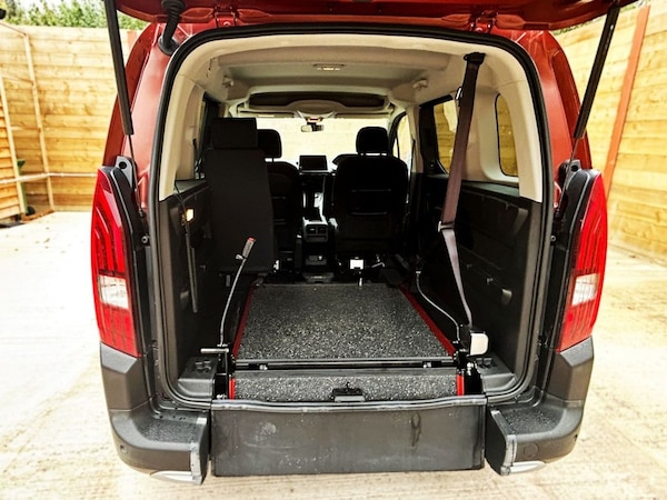 Used Peugeot Rifter 2020 for sale - 76119256: Photo 12