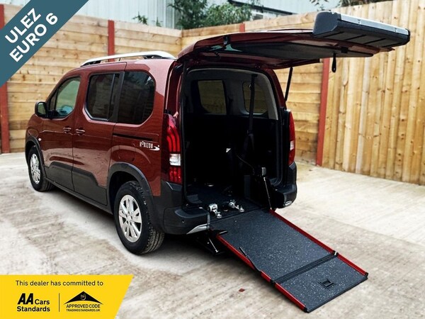 Used Peugeot Rifter 2020 for sale - 76119256: Photo 1