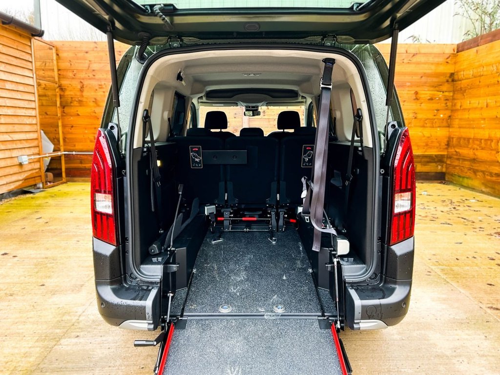 Used Peugeot Rifter 2024 for sale - 77919691: Photo 13