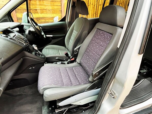 Used Ford Tourneo Connect 2018 for sale - 75801765: Photo 20