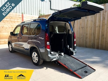 Used Peugeot Rifter 2020 for sale - 79518600: Photo