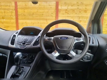 Used Ford Grand Tourneo Connect 2019 for sale - 75149950: Photo