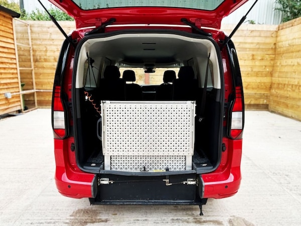 Used Volkswagen Caddy Maxi Life 2022 for sale - 76255975: Photo 10
