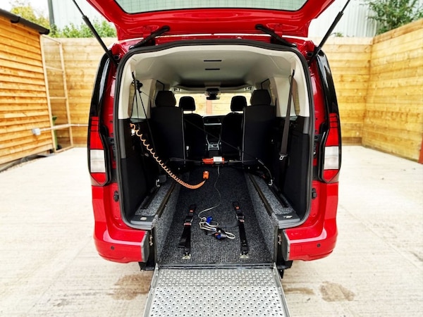 Used Volkswagen Caddy Maxi Life 2022 for sale - 76255975: Photo 11