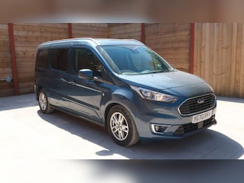 Used Ford Grand Tourneo Connect 2020 for sale - 79275885: Photo