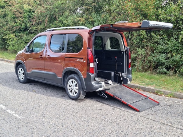 Used Peugeot Rifter 2019 for sale - 76105708: Photo 1