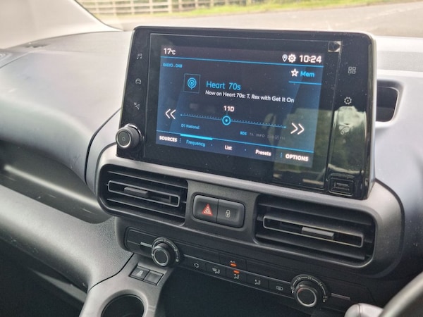 Used Peugeot Rifter 2019 for sale - 76105708: Photo 27