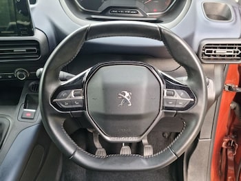 Used Peugeot Rifter 2019 for sale - 76105708: Photo 2