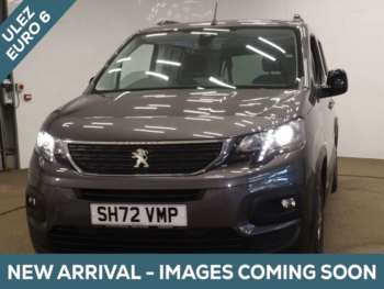 2023 (72) - 3 Seat Wheelchair Accessible Disabled Access Vehicle WAV 5-Door