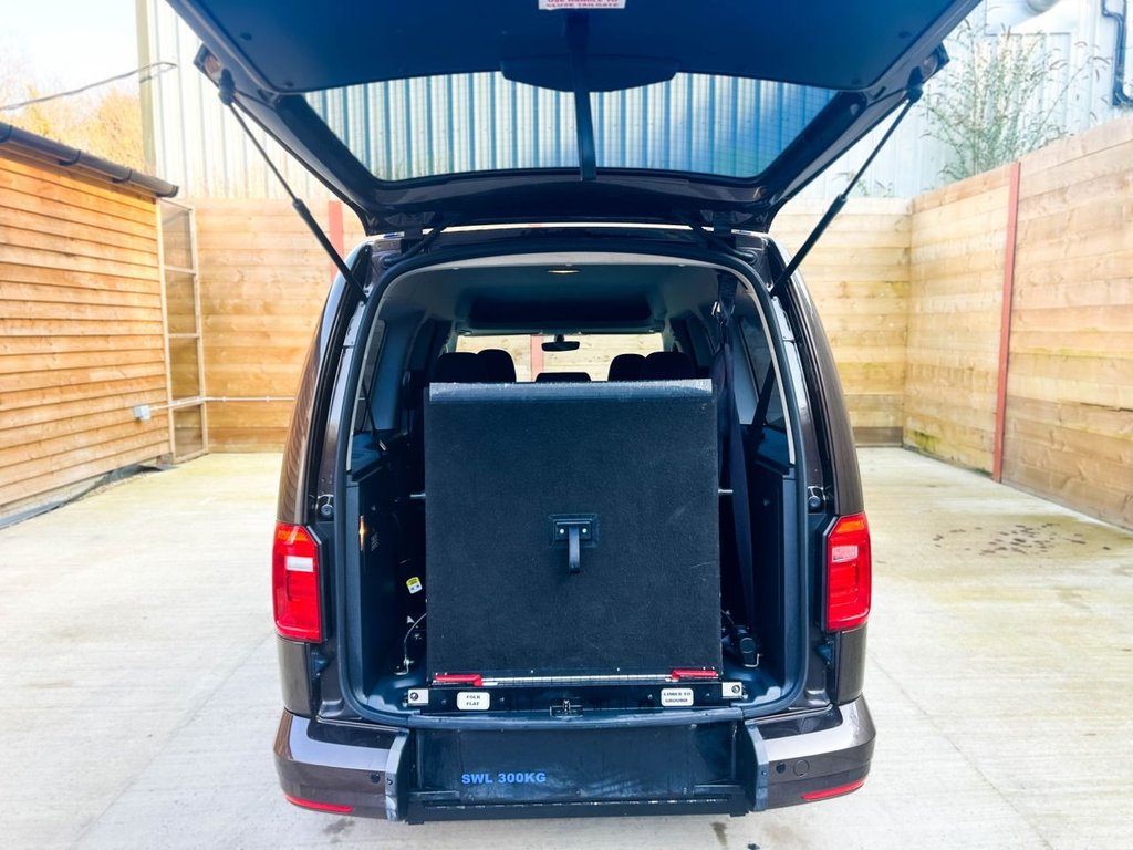 Used Volkswagen Caddy Maxi Life 2018 for sale - 77534898: Photo 12