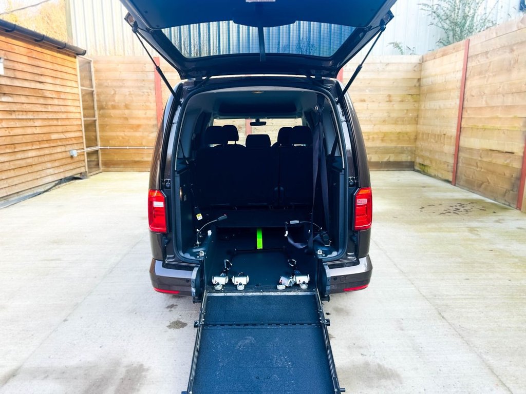 Used Volkswagen Caddy Maxi Life 2018 for sale - 77534898: Photo 13