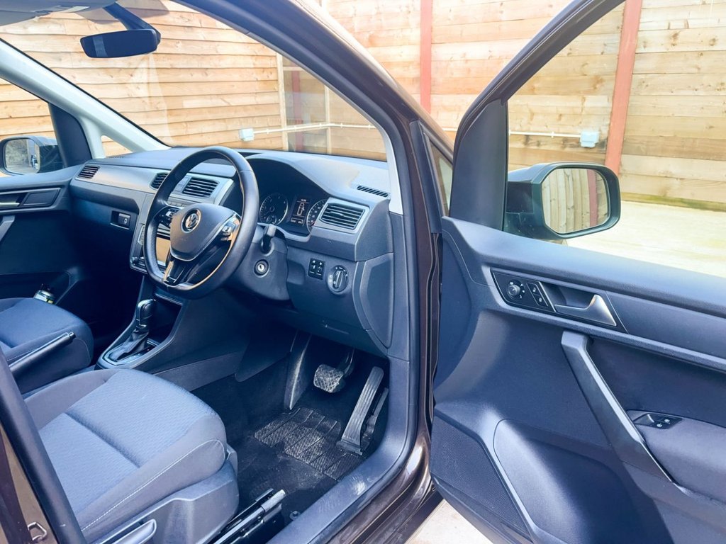 Used Volkswagen Caddy Maxi Life 2018 for sale - 77534898: Photo 16