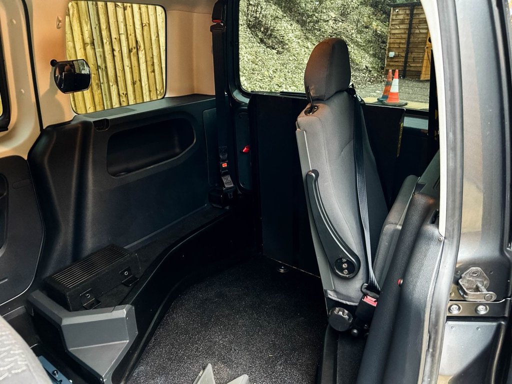 Used Volkswagen Caddy Life 2020 for sale - 77879598: Photo 11