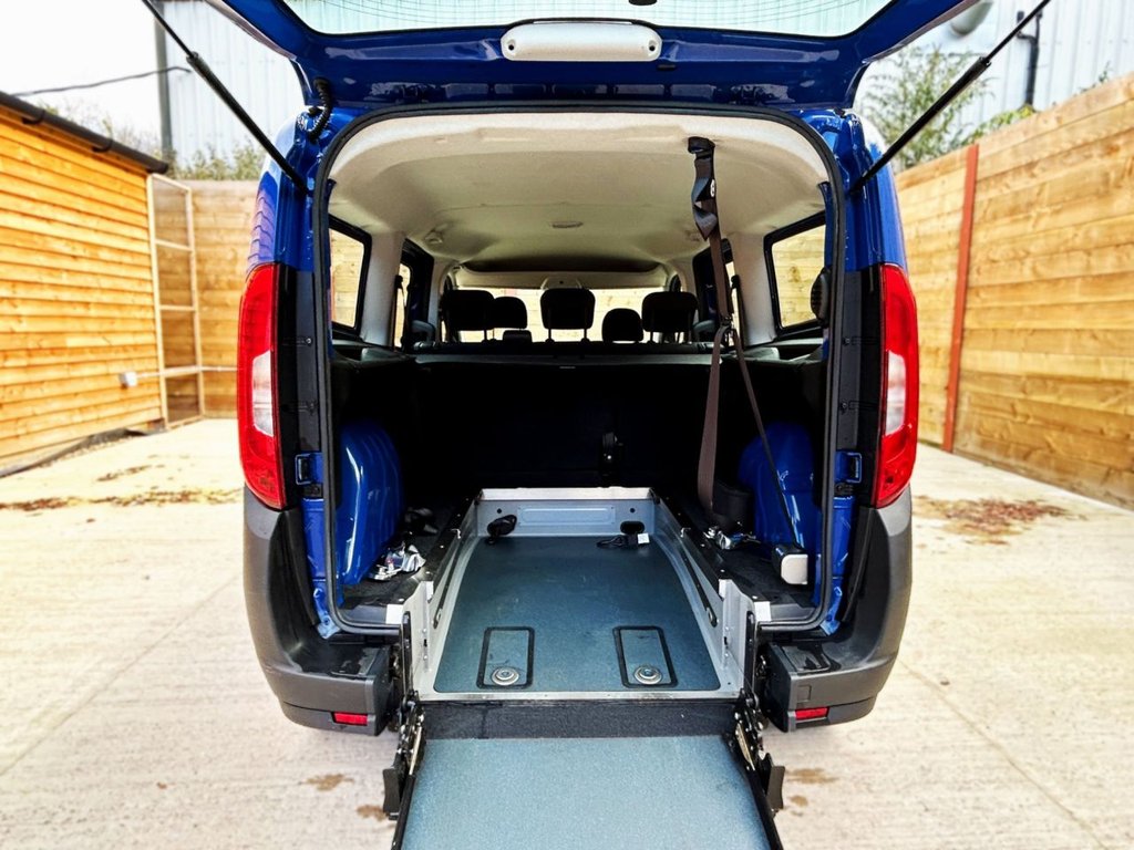 Used Fiat Doblo 2018 for sale - 76510244: Photo 14