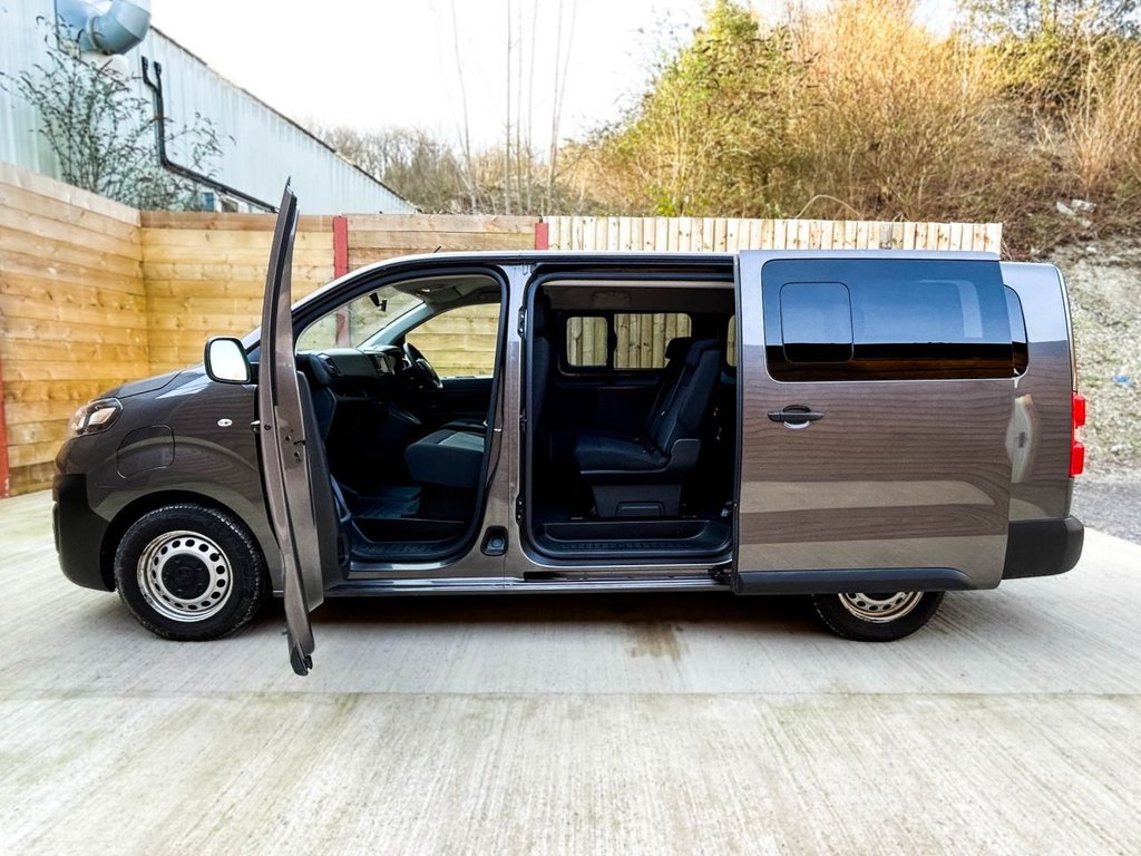 Used Vauxhall Vivaro Life 2023 for sale - 77692892: Photo 11