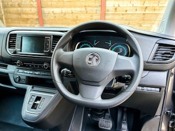 Used Vauxhall Vivaro Life 2023 for sale - 77692892: Photo