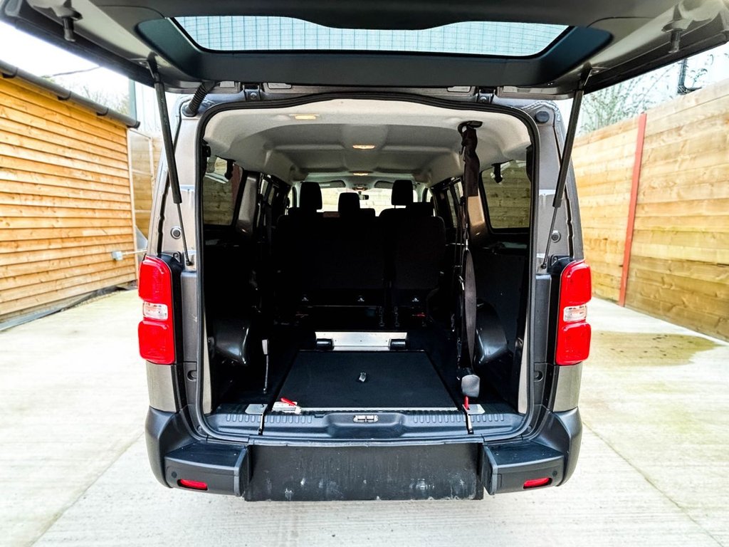 Used Vauxhall Vivaro Life 2023 for sale - 77692892: Photo 7