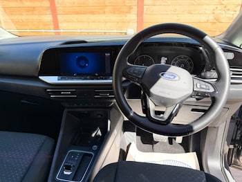 Used Ford Grand Tourneo Connect 2024 for sale - 79059495: Photo