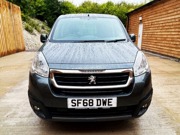 Used Peugeot Partner Tepee 2018 for sale - 75666294: Photo 11