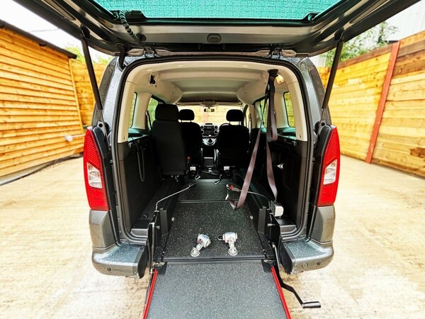 Used Peugeot Partner Tepee 2018 for sale - 75666294: Photo 16