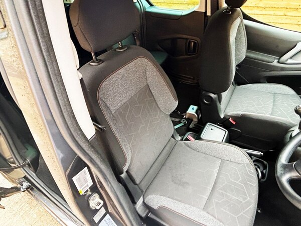 Used Peugeot Partner Tepee 2018 for sale - 75666294: Photo 18