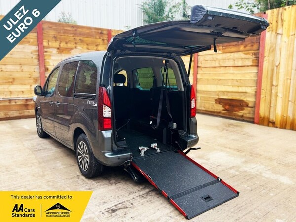 Used Peugeot Partner Tepee 2018 for sale - 75666294: Photo 1