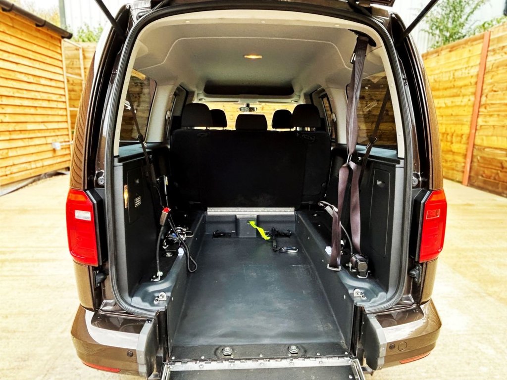 Used Volkswagen Caddy Maxi Life 2018 for sale - 76582301: Photo 14