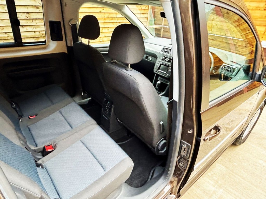 Used Volkswagen Caddy Maxi Life 2018 for sale - 76582301: Photo 18