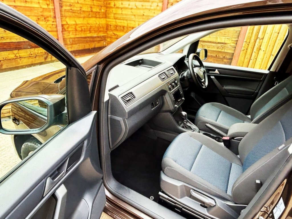 Used Volkswagen Caddy Maxi Life 2018 for sale - 76582301: Photo 19