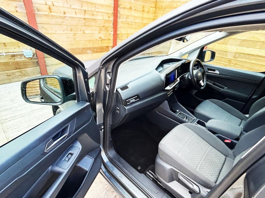 Used Ford Grand Tourneo Connect 2024 for sale - 75896845: Photo 21